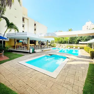 hotel-vallclaire-suites.hotels-in-barranquilla.com/